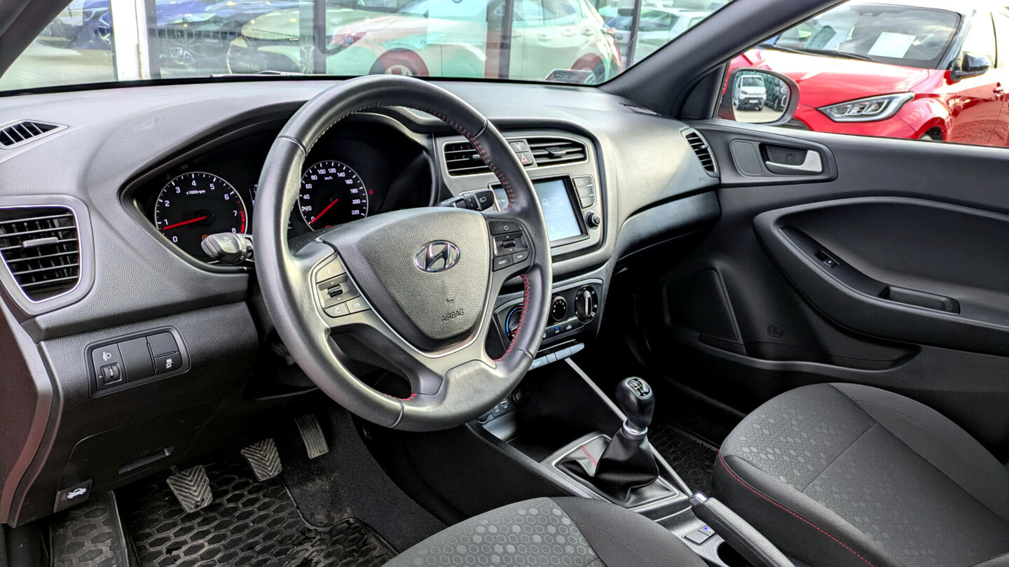 Hyundai i20