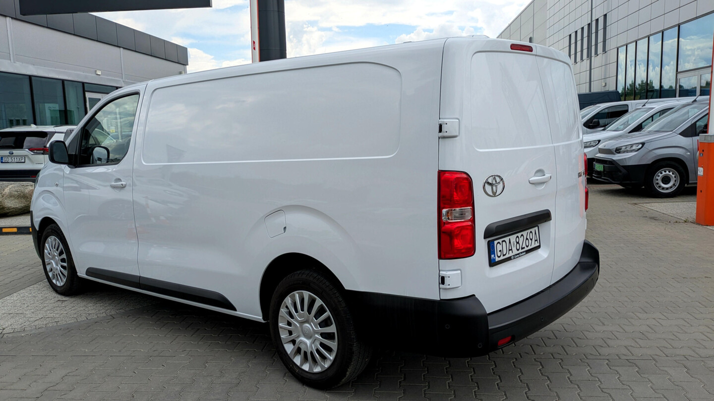 Toyota PROACE