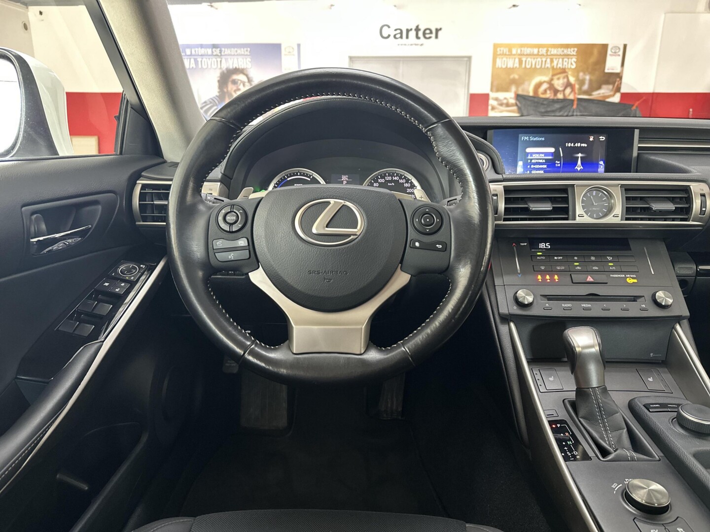 Lexus IS